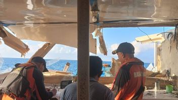 Basarnas Cari Pria Jatuh di Laut Usai Tabrakan Kapal di Buton