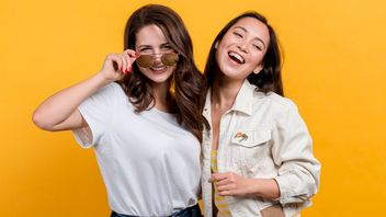 Mengenal <i>Frientimacy</i>, Kedekatan Emosional dengan Sahabat yang Ditandai 5 Hal Ini