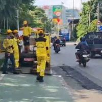 Akui Perbaikan Jalan Terhambat karena Material Aspal Langka, Rano Karno: Masyarakat Jakarta Mesti Paham