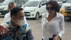Penangguhan Penahanan Ditolak, Fitri Salhuteru Tetap Yakin Nikita Mirzani Tak Salah