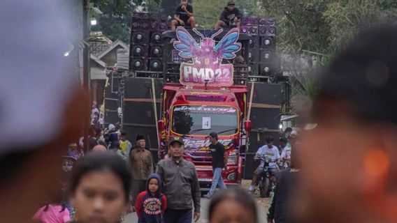 新的KUHAP：公共道路上的Horeg声音和Dangdut舞台可以入狱