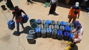 BPBD Continues To Distribute Water To Affected Garut Residents Despite The End Of The Drought Emergency Response Period