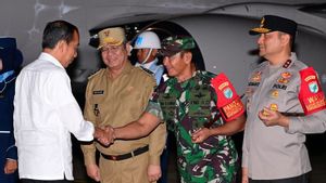 De Jatim, le président Jokowi continue sa visite de travail dans le Kalimantan occidental