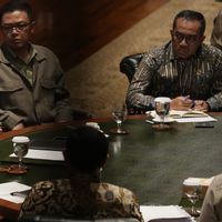 Ratas Kabinet di Hambalang, Prabowo Fokus Isu Buruh dan Kontribusi Perguruan Tinggi