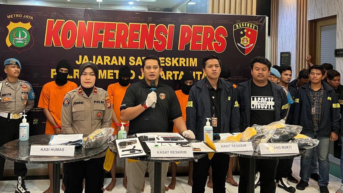 インスタグラムのパトロールの結果、ジャクートのオートバイ泥棒のギャングが装置によって検挙