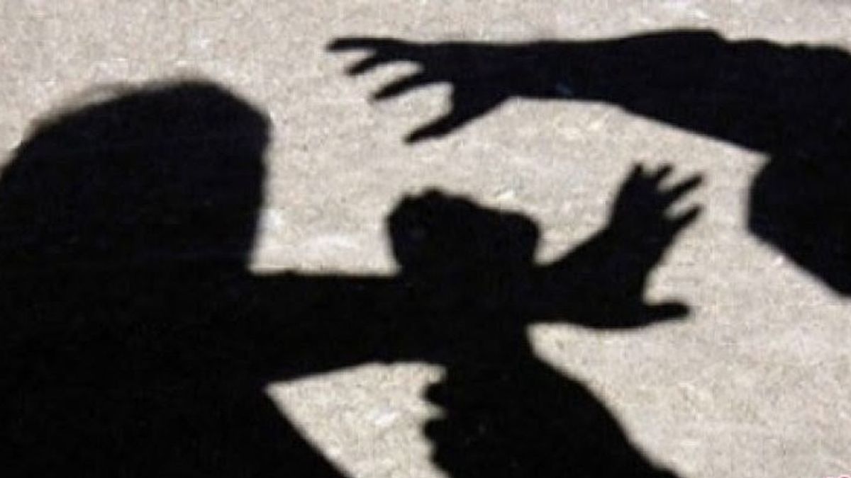 青少年女孩在辛贾伊苏尔塞尔 强奸 5 名男子 