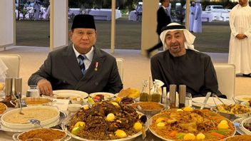 Prabowo Moment Breaks Fast with President MBZ, Served with Middle Eastern Specialties