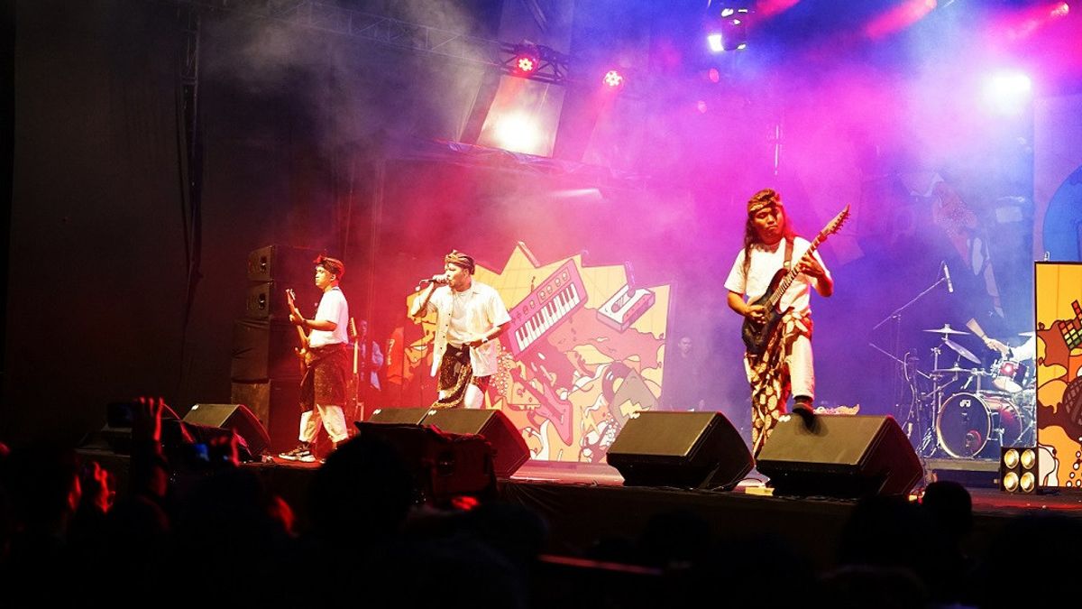 Totalitas Band Berdistorsi Tanah Air dalam Dream World Festival Bukti Kelayakan Mereka Tampil di Arena Musik Global