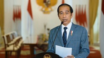 Jokowi： Kyai 和东爪哇伊斯兰寄宿学校的照顾者准备接受阿斯利康 COVID-19 疫苗