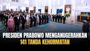 Presiden Prabowo Subianto Menganugerahkan 141 Tanda Kehormatan, dari Pejabat hingga Seniman