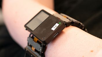 Sophisticated, Meta Researcher Develops Bracelets To Control Computers