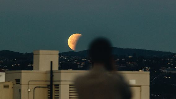 様々な国におけるピンクムーン現象に関する興味深い事実