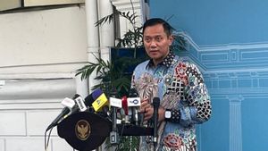 Menko AHY: Prabowo Dorong Pembangunan Kereta di Luar Jawa