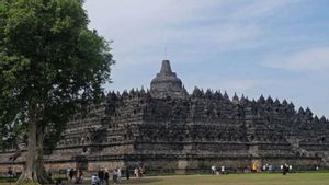 Minat Pelajar Kunjungi Candi Borobudur Tinggi, Akhir Pekan Capai 9000 Orang per Hari