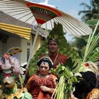 Sering Dikira Sama, Ternyata Ini Beda Ngunduh Mantu dan Resepsi di Jawa