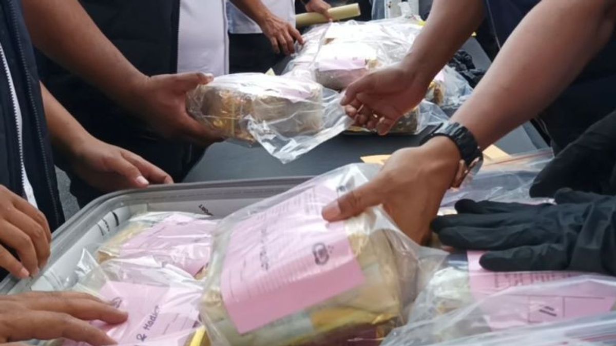 Polrestabes Surabaya Gagalkan Peredaran 33,9 Kg Sabu dalam Bungkus Teh China