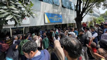 Warga Serbu Balai Kota DKI Bawa Lamaran Kerja Jadi PJLP, Ternyata Termakan Hoaks