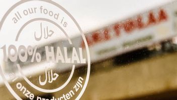 Viral Celebrity Eating Meatballs Mixed By Pigs, Visitors Must Know The Rules For Eating At Halal Restaurants