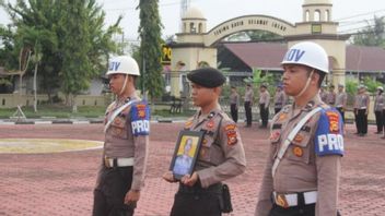리우아 벵갈리스 경찰서, 마약 유통망에 연루된 경찰 해고