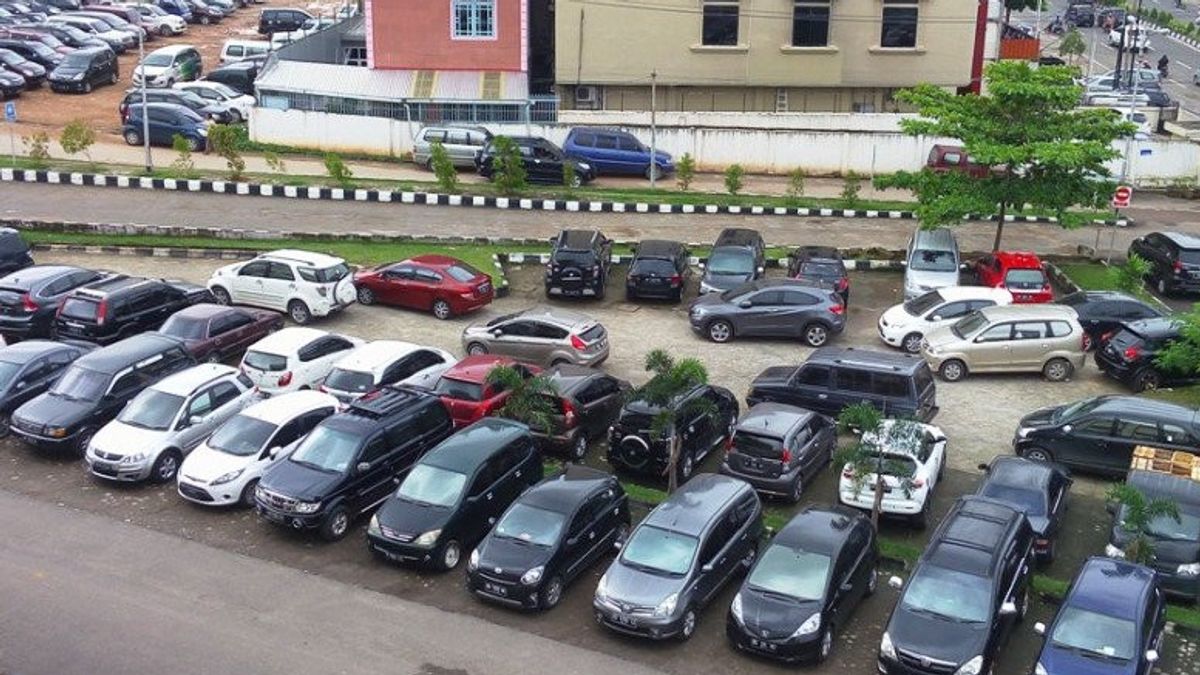 Polisi Tangkap Belasan Tukang Parkir di Palembang karena Pungli