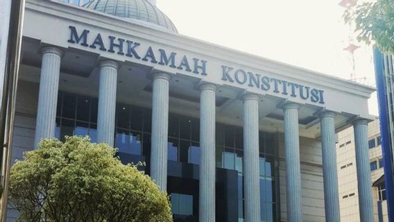 MK Kabulkan Sebagian Gugatan Emil Dardak Cs, Masa Jabatan Kepala Daerah Pilkada 2018 Full 5 Tahun