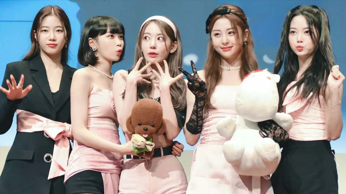 Le Sserafim Rilis Hot Versi Bahasa Inggris bersama JADE