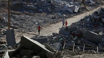 火災風船攻撃に対応して、イスラエルはガザのハマスのサイトを爆撃