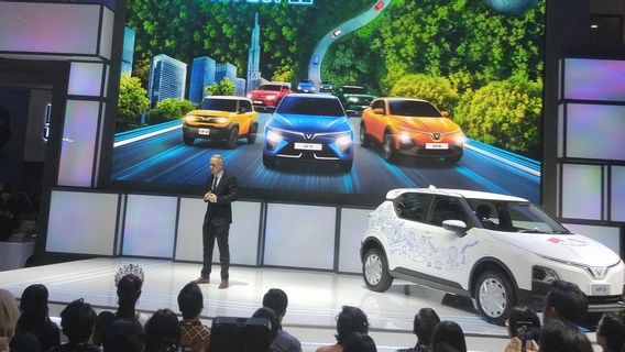 VinFast choisit officiellement l’Indonésie pour lancer sa première voiture électrique droite