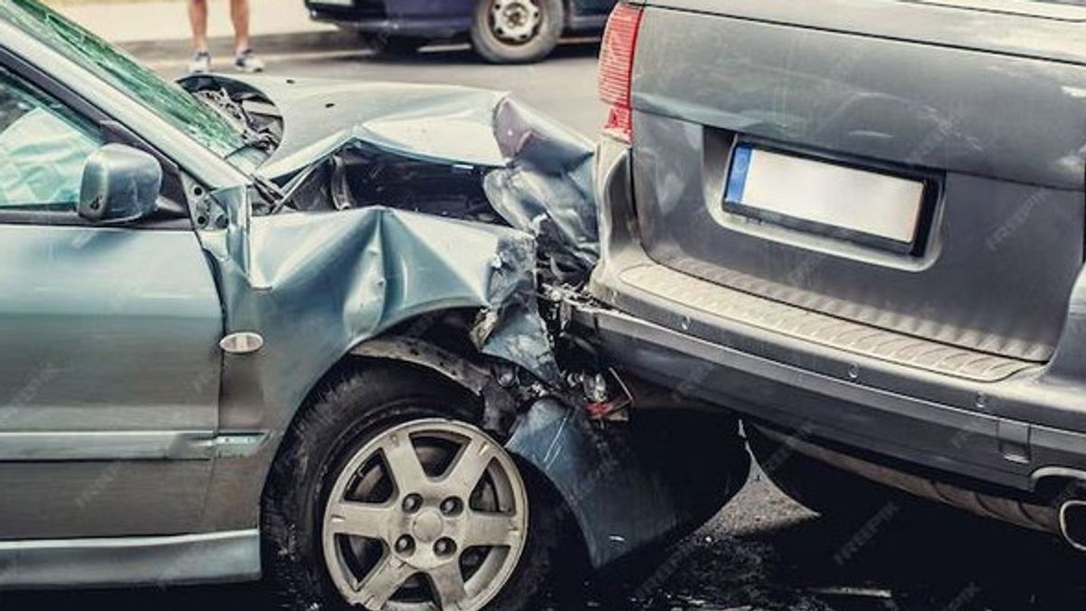 2 Accident Cars On Jalan Pajajaran, Bogor City, One Person Dies