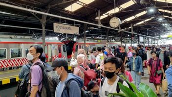 KAI Perkuat Mobilitas Aglomerasi Jawa Tengah Lewat Layanan Kereta Api