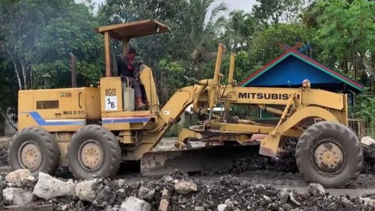 Central Kalimantan DPRD Annoyed That Palangka Raya Road - Kurun Back Damaged Due To Naughty Vehicles