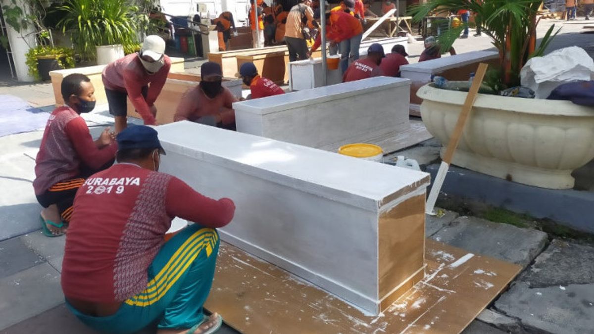 Jumlah Kematian Pasien COVID-19 di Surabaya dalam Sebulan Capai Ratusan Orang