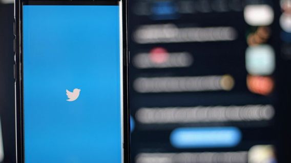 Nih! Panduan Membaca Istilah-Istilah Populer di Twitter