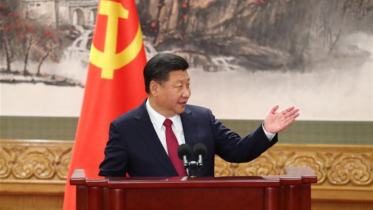 Gaining Unanimous Support From Parliament, Xi Jinping Secures the Third Term of China's President