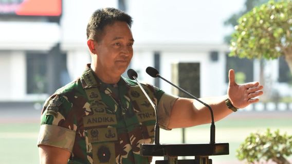 نظرة خاطفة على ثروة المرشح لقائد القوات المسلحة الإندونيسية، الجنرال أنديكا بيركاسا، تمتلك رينج روفر سبورت وعداء مرسيدس بنز لما مجموعه 2.6 مليار IDR