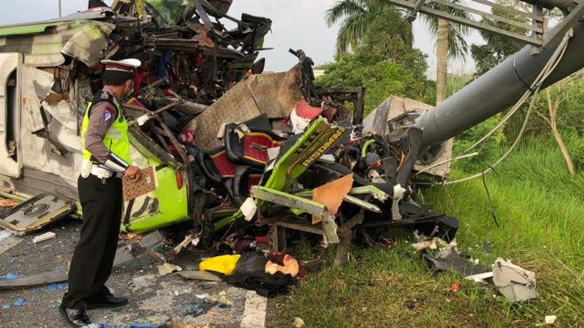 Police Alleged Ardiansyah Bus Driver Was Drowsy, Causing Single Accident And Killed 13 Passengers