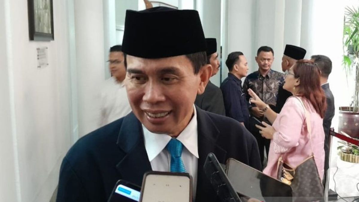 Pj Sekda Jabar Rombak Ridwan Kamil-Uu Ruzhanul Ulum Program的一部分, Salah Satu Sekoper Cinta