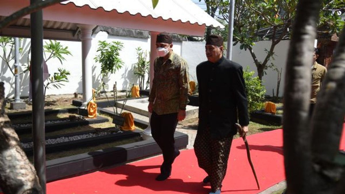 Surabaya City Government Receives Ki Ageng Pengging Funeral Complex Grant