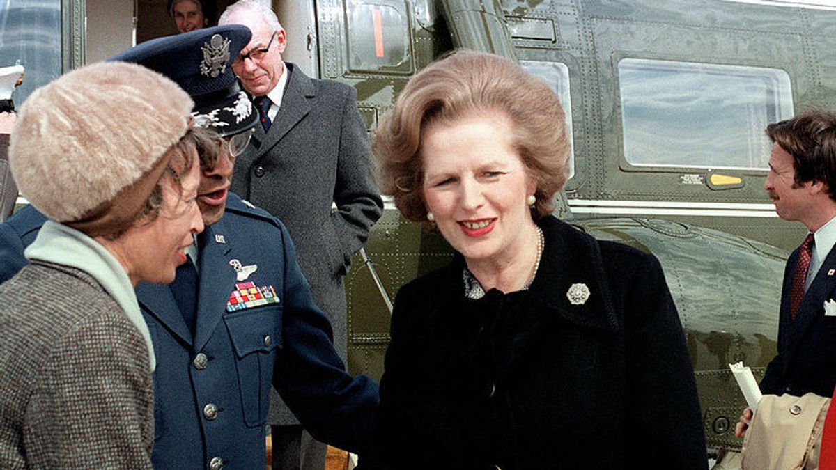 玛格丽特·撒切尔(Margaret Thatcher)在1990年11月22日的《今日记忆》中辞去了英国首相的职务