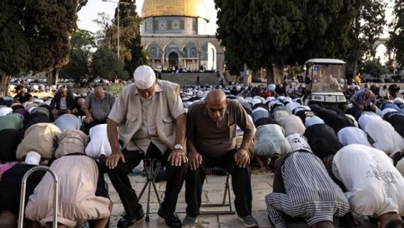 'aïd al-Aksah, à Jérusalem, suivie par 80.000 Palestiniens
