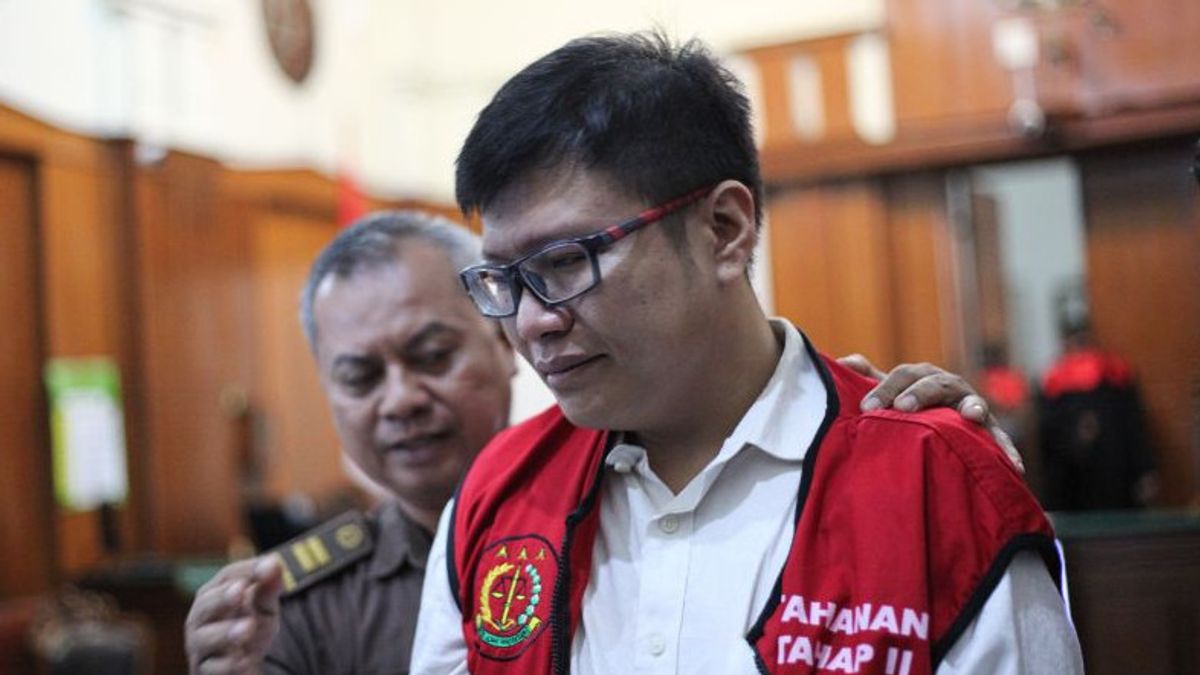 Ronald Tannur's Lawyer's Confession Denied About Being PRESSed Until Electrocuted