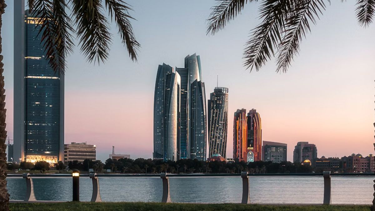 Un mort par les débris d'un missile balistique intercepté par les ÉAU à Abou Dhabi