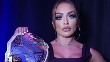 Foto Cabul Membuat Pegulat Seksi Mandy Rose Dipecat WWE: Saya Terluka