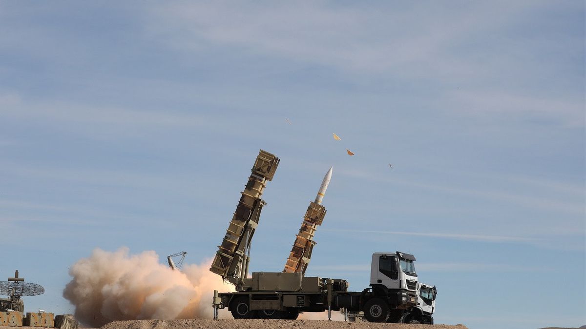 Ukraina Tuduh Rusia Berikan Dukungan Siber dan Citra Satelit Mata-mata untuk Iran