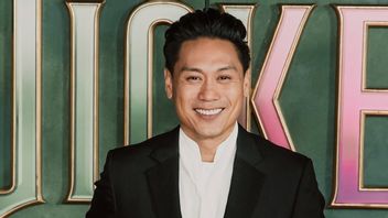 Jon M. Chu Siap Bawa Masa Kecil dengan Film <i>Wicked: For Good</i>