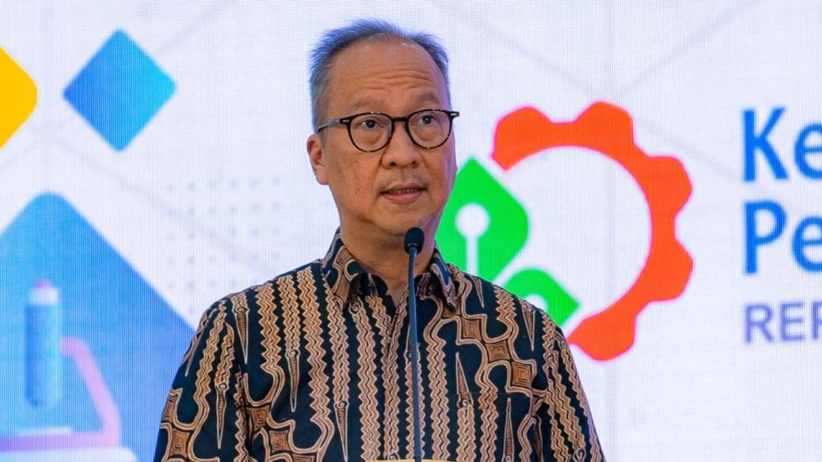 The Minister Of Industry Efforts To Make Superior Human Resources The Main Weapon For The National Industry
