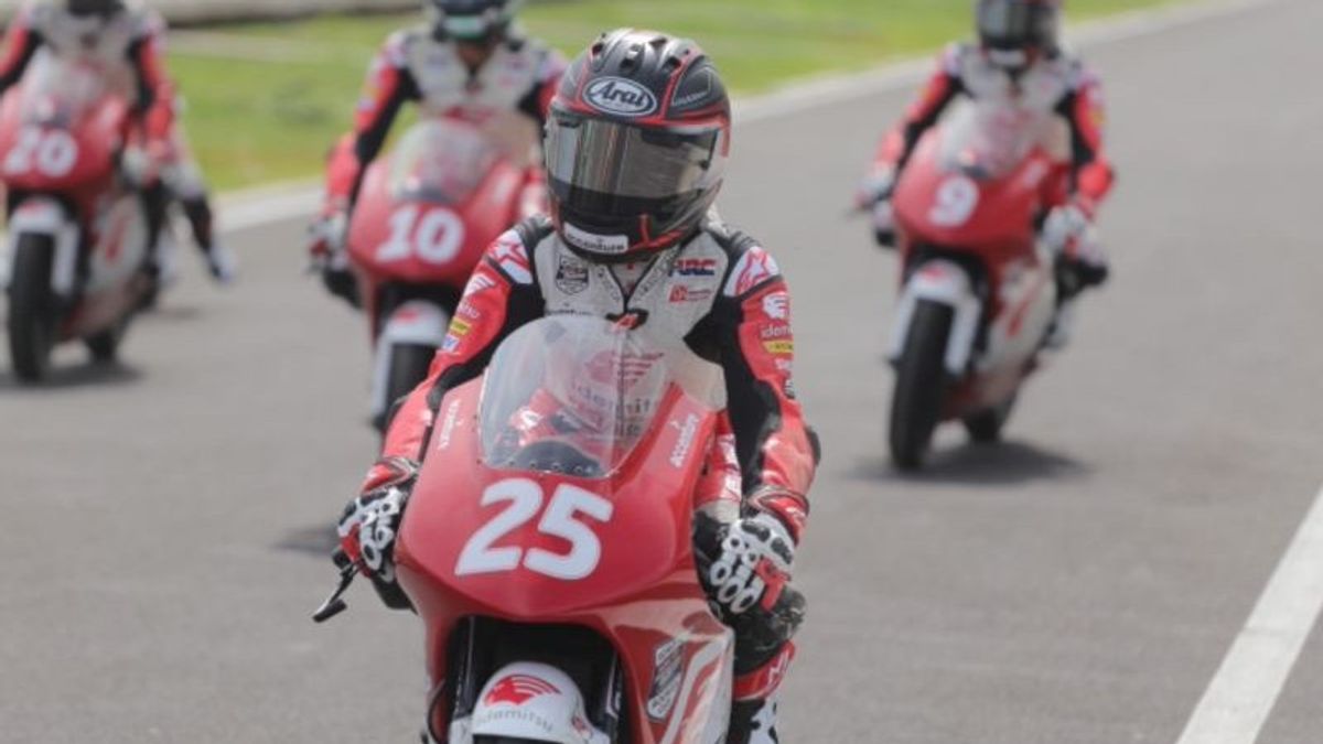 2 Indonesian Riders Start From The Third Row Of MotoGP Junior Mandalika