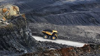 英迪卡能源集团拥有阿格斯·拉斯莫诺·苏德维卡特莫诺公司，目标是到2025年实现收入的50%由煤炭公司支持