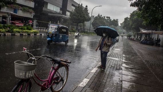 Weather Forecast: Sunny Jakarta And Some Other Cities Light Rain