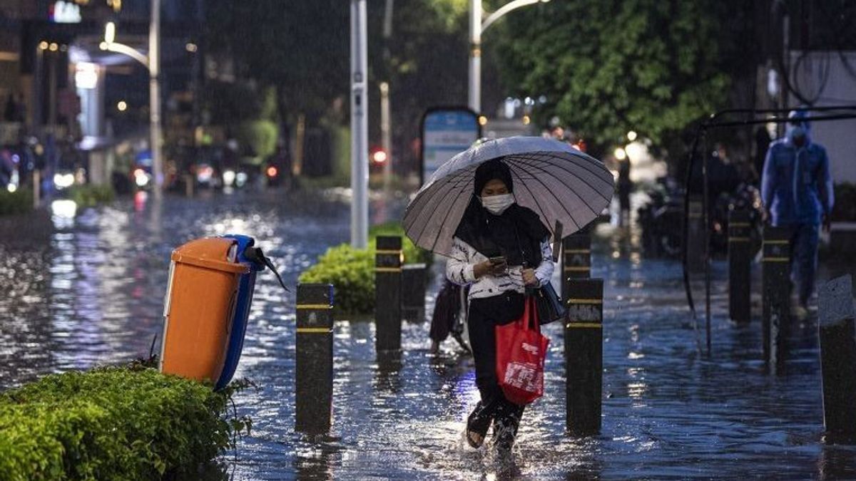 今日雅加达天气预报： 南雅加达-东雅加达白天下雨